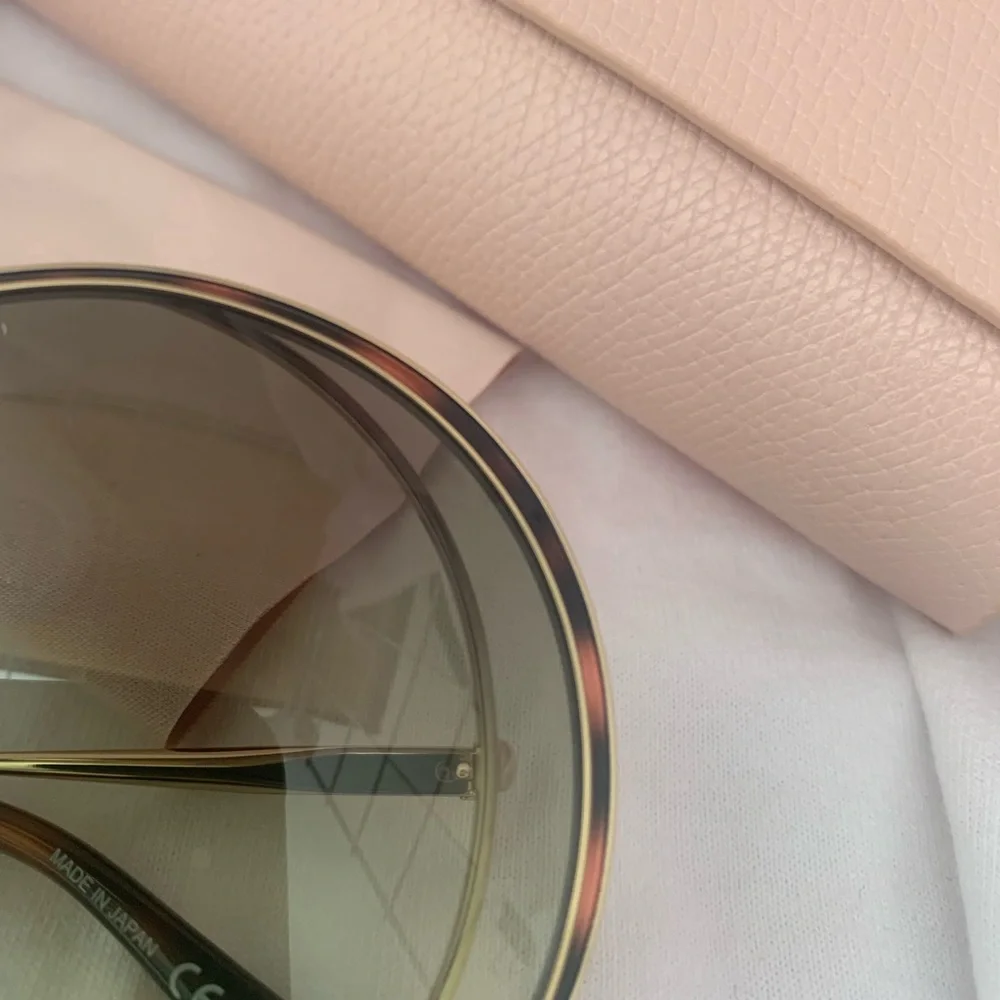 Chloe chloé round